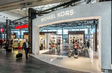 michael kors mağazaları istanbul|Michael Kors store Istanbul airport.